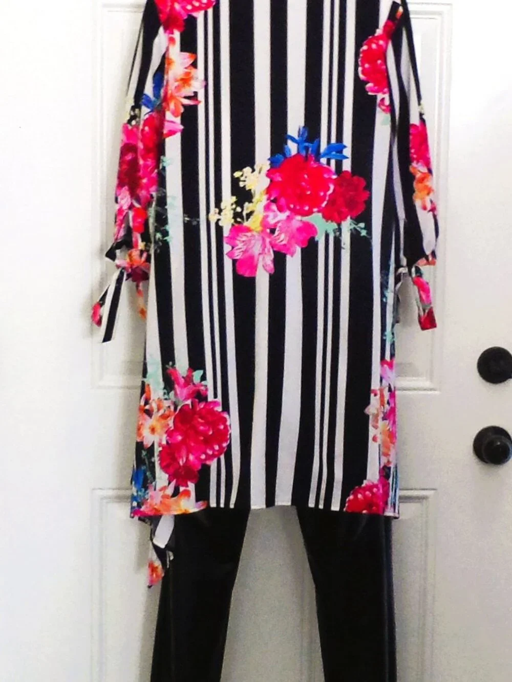 Nygard- Floral and Striped blouse size M - Picture 2 of 16